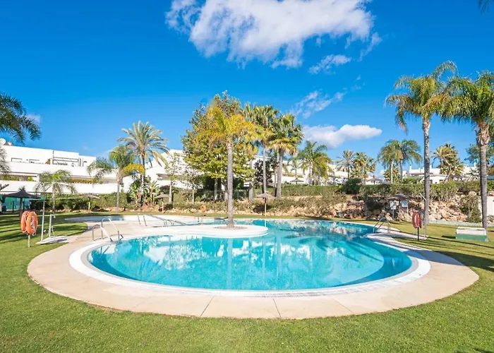 Great Near Banus Apartmán *